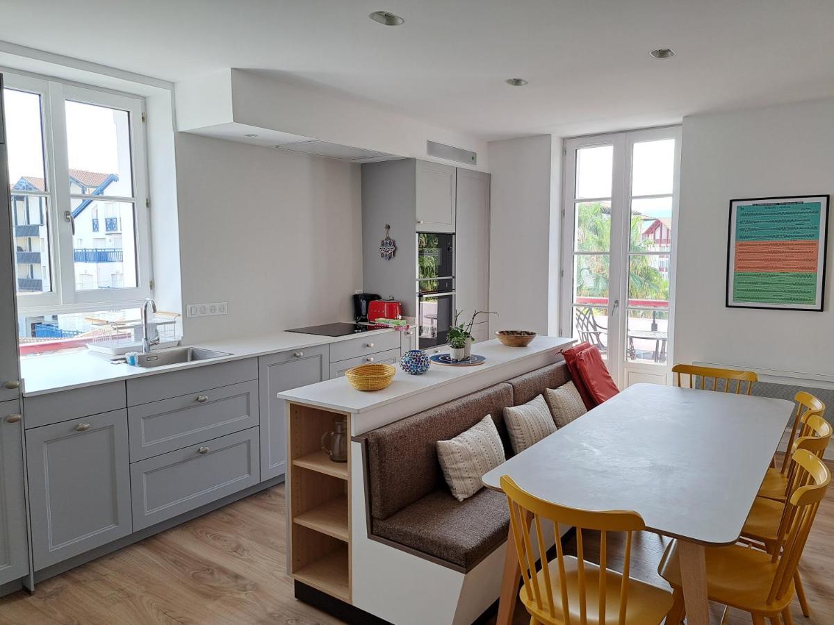 Superbe Appartement T3 Au Centre Plage .Parking Hendaye Exterior photo